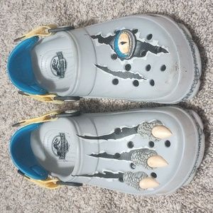 Boys Crocs size 5(J)
